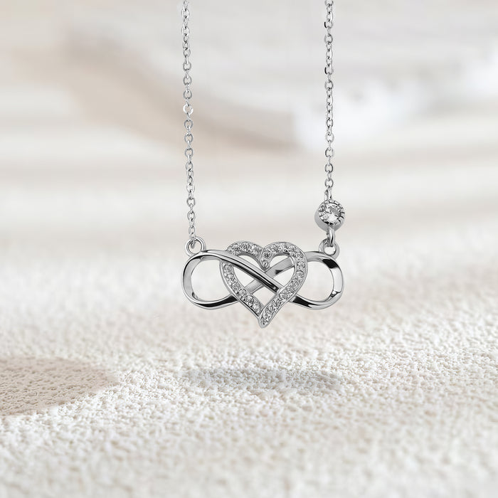 The Love Between An Aunt & Niece Is An Everlasting Bond - Gift For Aunt From Niece, Mother's Day Gift - S925 Infinity Heart Necklace with Message Card